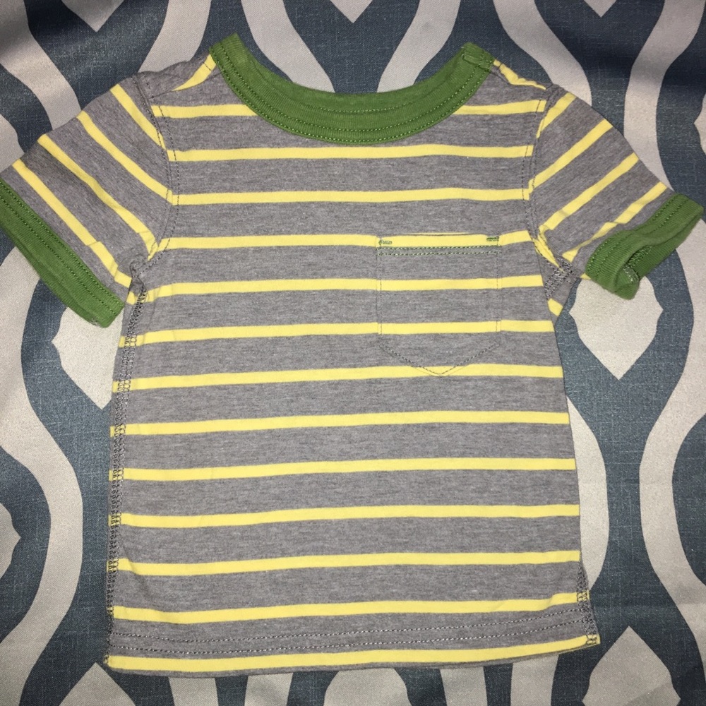 5/$15 OSHKOSH striped short sleeve shirt 12 Months